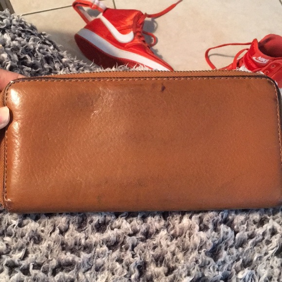 MK wallet(brown leather) - Picture 3 of 8